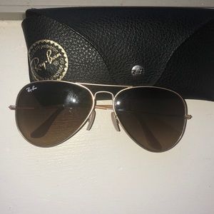 Ray ban Aviator gold sunglasses